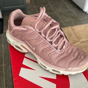 Women’s Air Max Plus